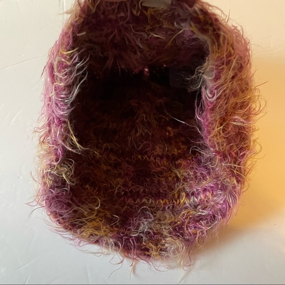 Columbia Fuzzy Beanie - Picture 4 of 5